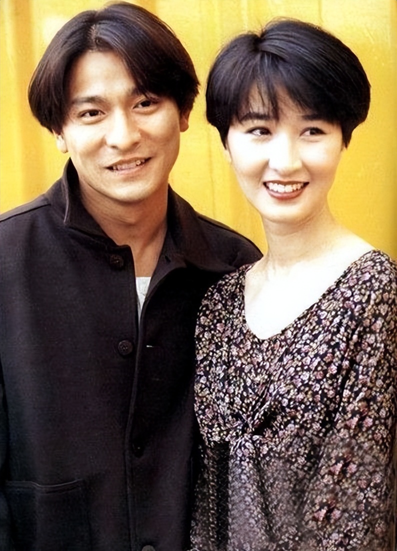 刘德华：一路坎坷到今天，与妻子雪藏爱情24年