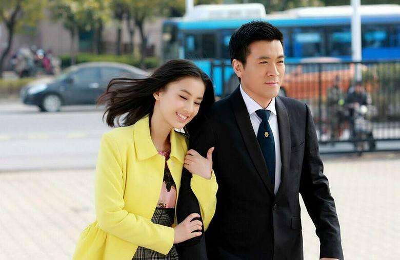 盘点：与经纪人传出恋情的十大明星，有人是真爱，有人是露水情