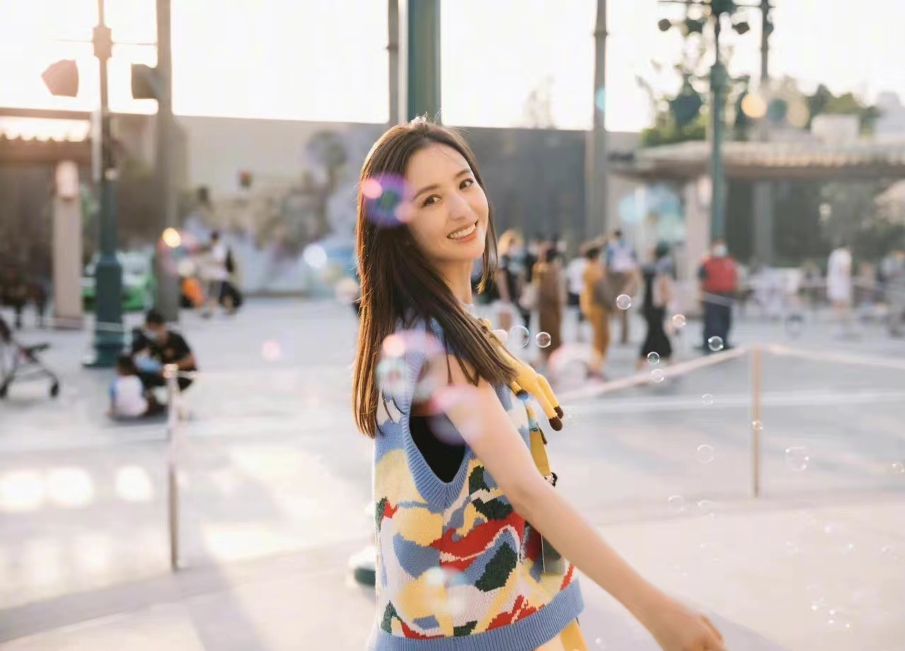 离婚还能做朋友，聚会度假遛孩子，这5对离异明星夫妻，还有往来