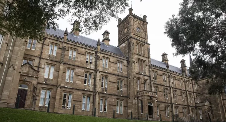 新学期学费计划：莫纳什大学学费上调6%，墨尔本大学学费9折