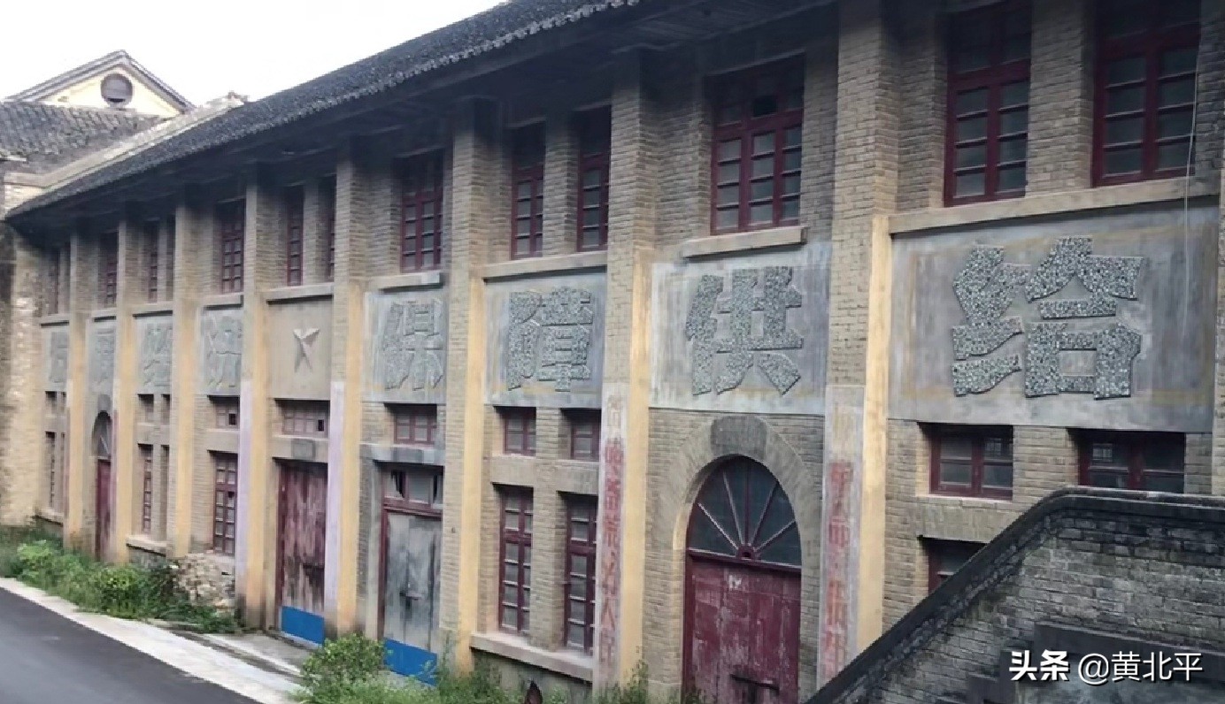 贵州丹寨有座资源枯竭而遭到废弃的城镇，2万人生活区一夜间消失