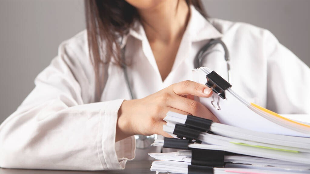 教师和医生有“天壤之别”，学生选择要谨慎，别不小心“掉坑里”