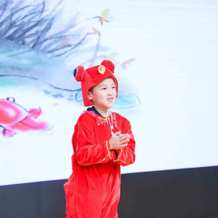 花田花绽，阅读悦心｜双流区黄甲小学举行读书节之阅读表演赛