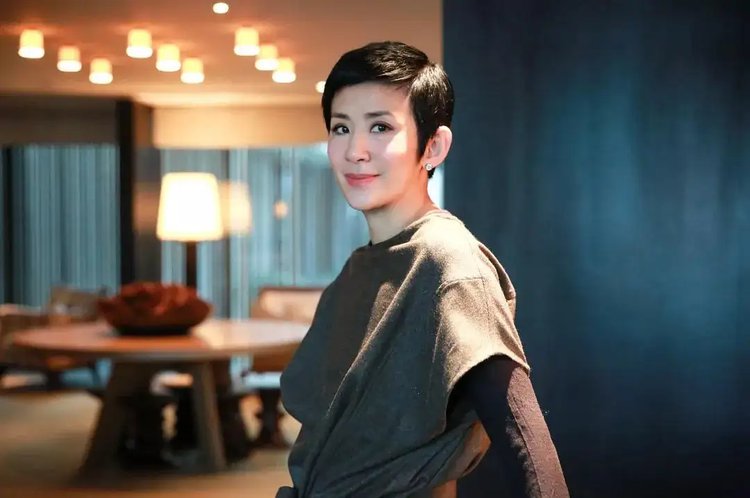 好厉害！吴君如成为奥斯卡评委，拿到邮件激动不已，真的实至名归