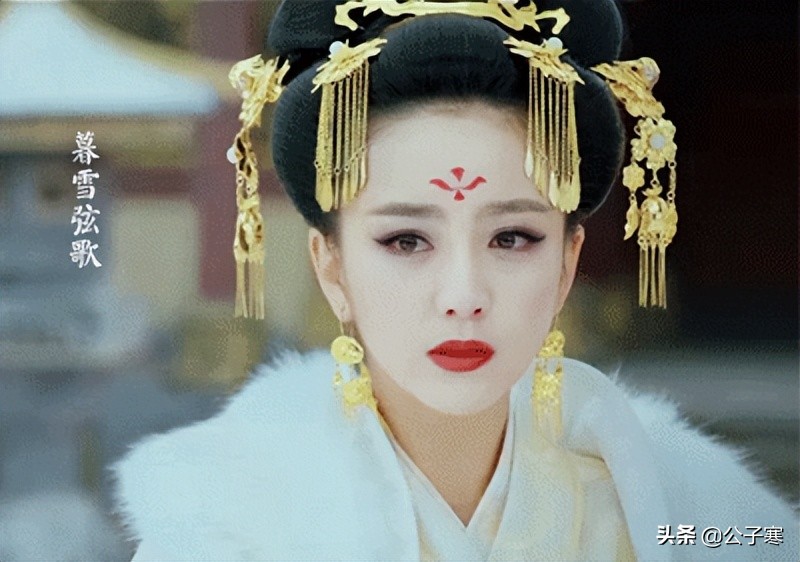 一步三摇一回眸:杨贵妃凭一支金步摇让玄宗动了心?