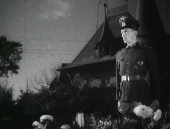 世界电影（0106）苏联电影《锄奸记》（1945）剧照欣赏