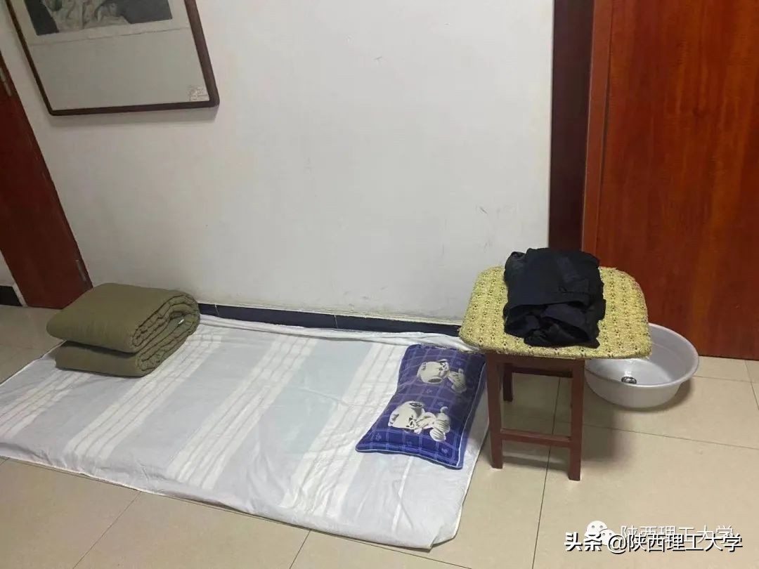 疫情封校中的后勤、安保工作纪实