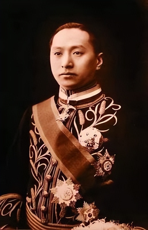 首富的千金，毁于爱情