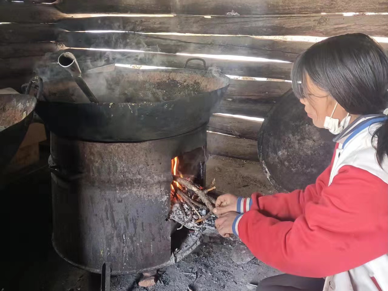 助学六年：小凉山的苦命孩子，让我们来帮你渡难关