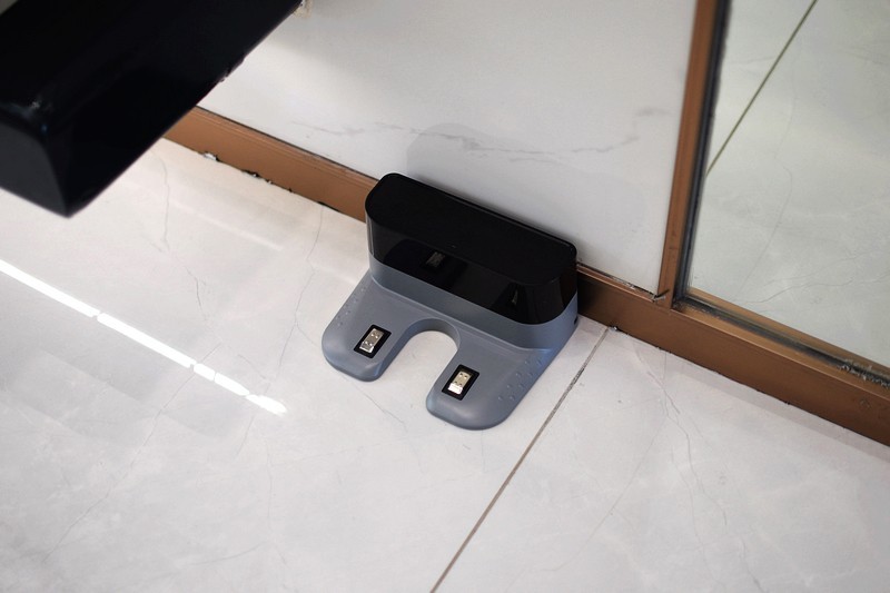 给宠物一个健康成长的家 浦瑞克N8Plus宠物净毛宝扫地机器人