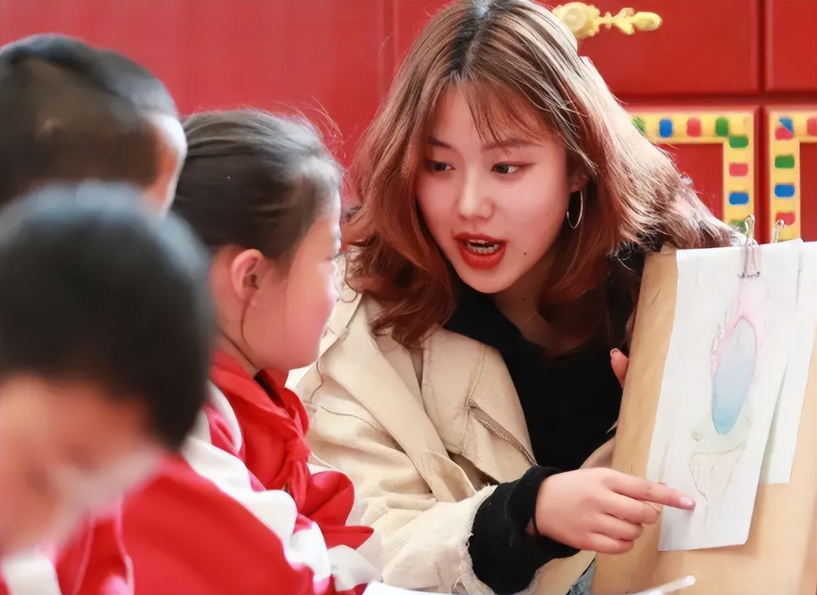 工作多年后才发现，“师范生”和“医学生”相比，差距不是一般大