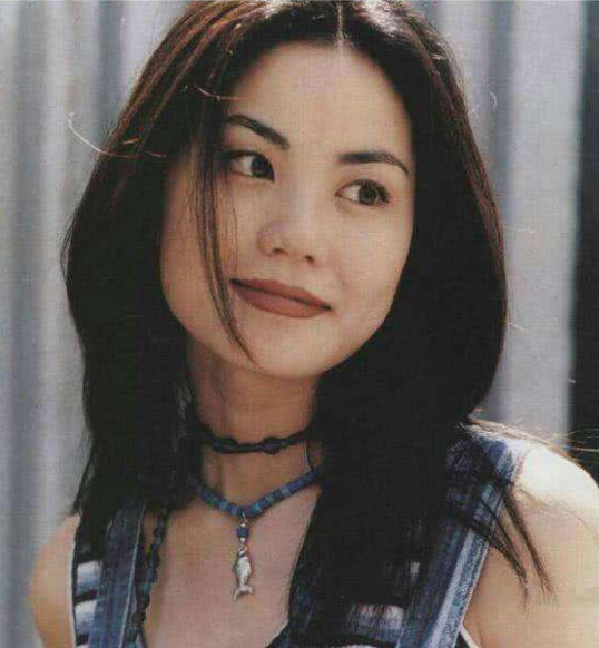 谁说“方圆脸”毁所有？让这5位美女告诉你，方脸也可美若天仙