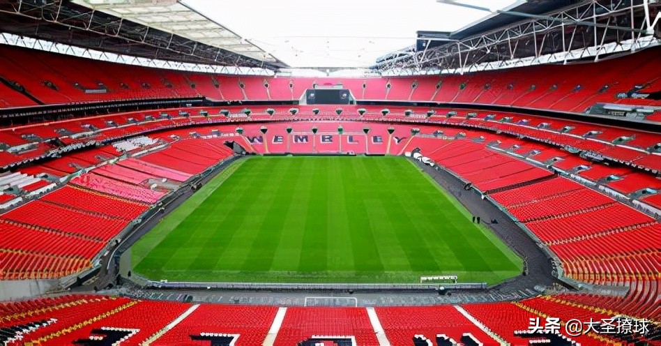 英超球场座位数(英超联赛的球场大小是统一的吗?