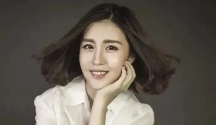 关小平老婆李小雨图片(演员关小平) - 赤虎壹号