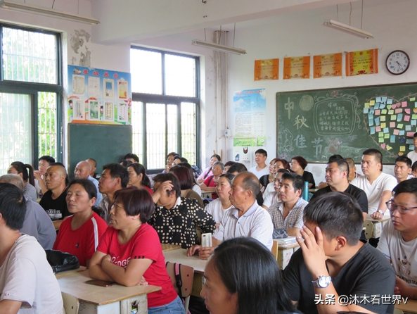 武汉小贩菜场捡2名女婴，为养女一生未娶，亲生父母认亲被拒