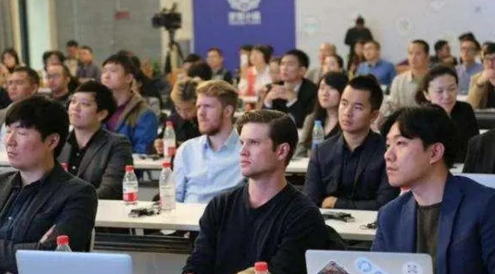 3.2万科学家移藉！人才严重流失，为什么我们“留不住”科研人员