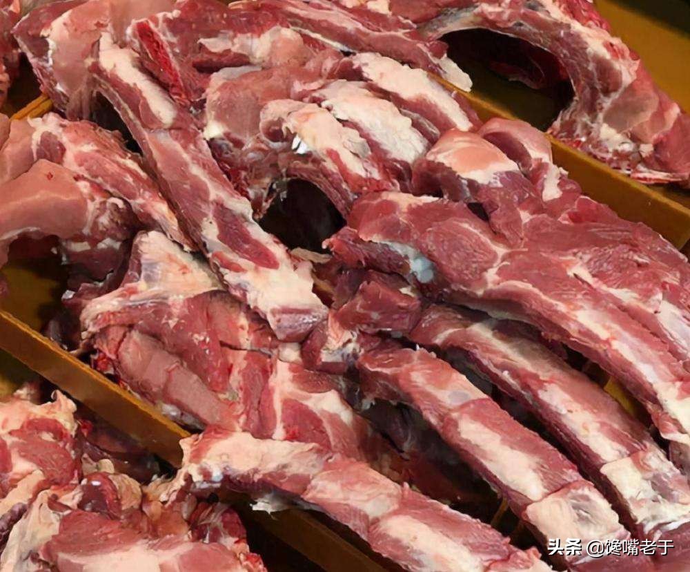 买排骨,要分清"大排,中排,小排",差距挺大,弄懂少花冤枉钱