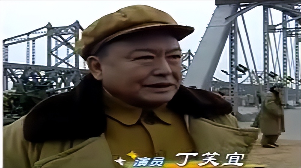同样是演彭德怀，把董勇、宗利群、丁笑宜放在一起，差别就出来了