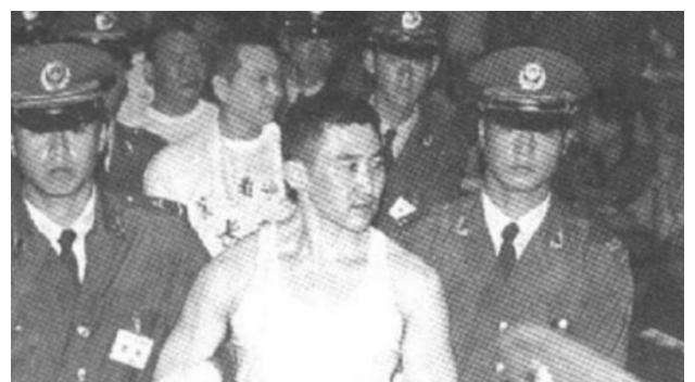 1998年，长春黑老大梁旭东被捕后扬言：两个月出去，后来结局怎样