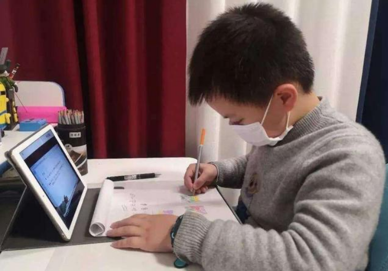 多地中小学暑假时间公布，学生笑了，家长哭了：还没开学又放假了