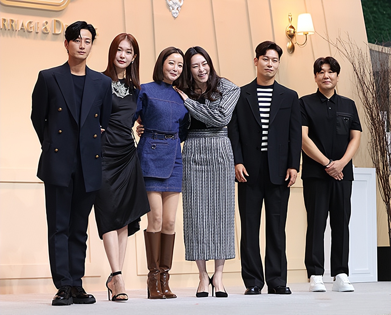 演员金喜善出席《黑色的新娘》制作发布会