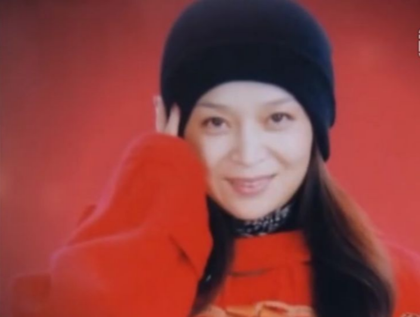著名演員劉莉莉：當紅時相親嫁圈外老公生一女，恩愛至今，超幸福
