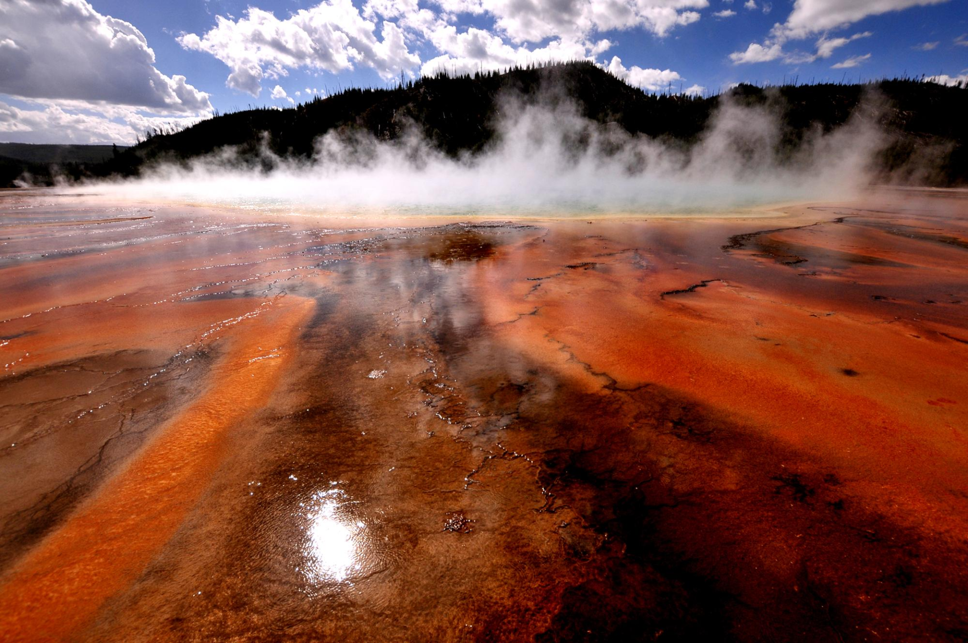 地球上最危险的火山：黄石火山，一旦爆发会导致人类灭绝吗？