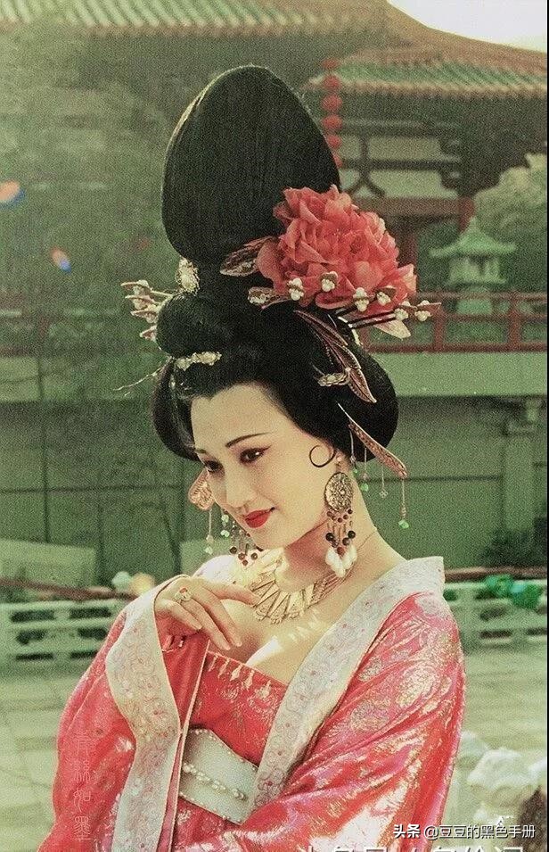 谁懂珠圆玉润的美？以现在的眼光看，这9位20年前的美人都太胖了