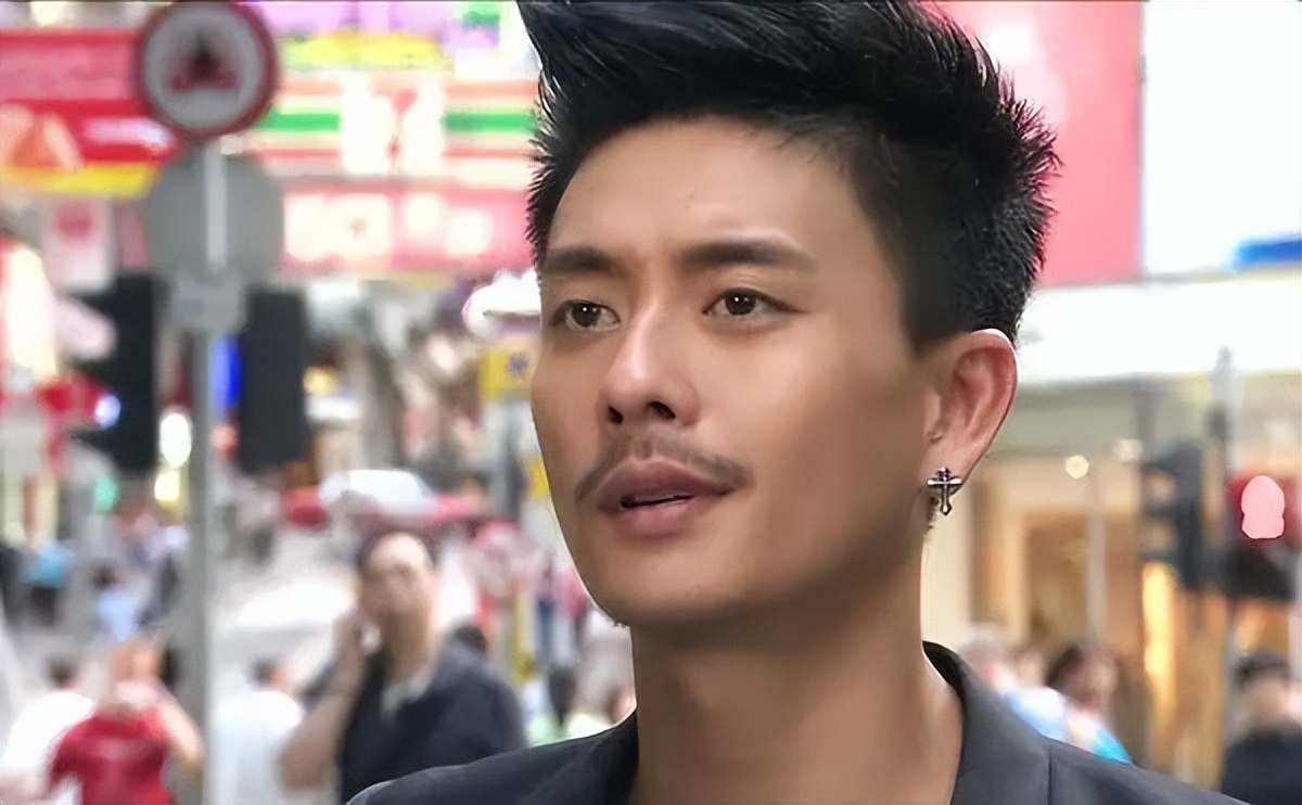 无线五小生境况悬殊，有人成“最老张无忌”，有人发福疑退圈