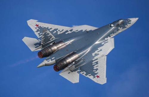 苏-57战斗机,是俄罗斯空军单座双发隐形多功能重型战斗机,是俄罗斯第