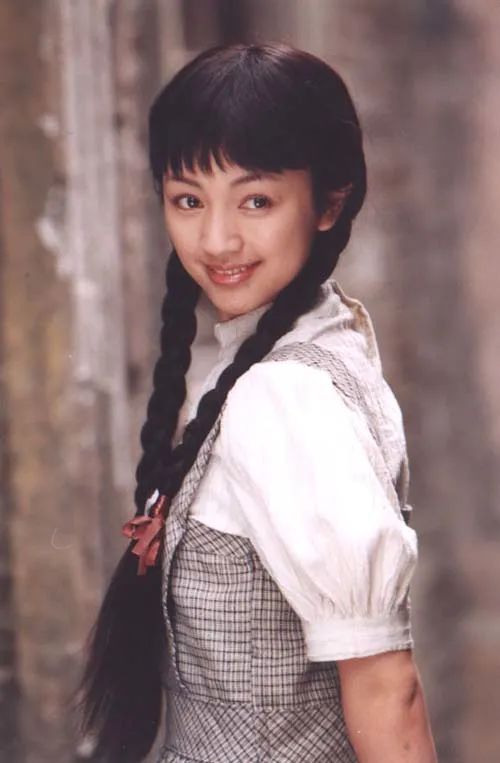 频上热搜！细扒《相逢时节》7位美人的“妙谈”，有人戏红人不红