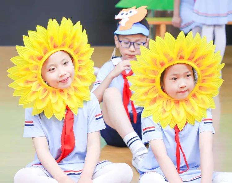 花田花绽，阅读悦心｜双流区黄甲小学举行读书节之阅读表演赛