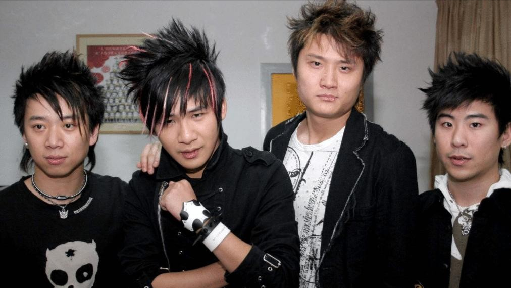 “红极一时”的组合：离婚，互泼脏水，利益不均，宁愿他们没遇见