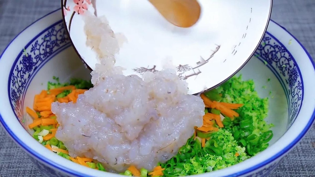 夏天，再贵也要多给孩子吃这2样菜，长高“黄金期”不吃亏