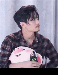 婚后天天被劝分，新年秀恩爱遭质疑，陈晓陈妍希的感情真是塑料？