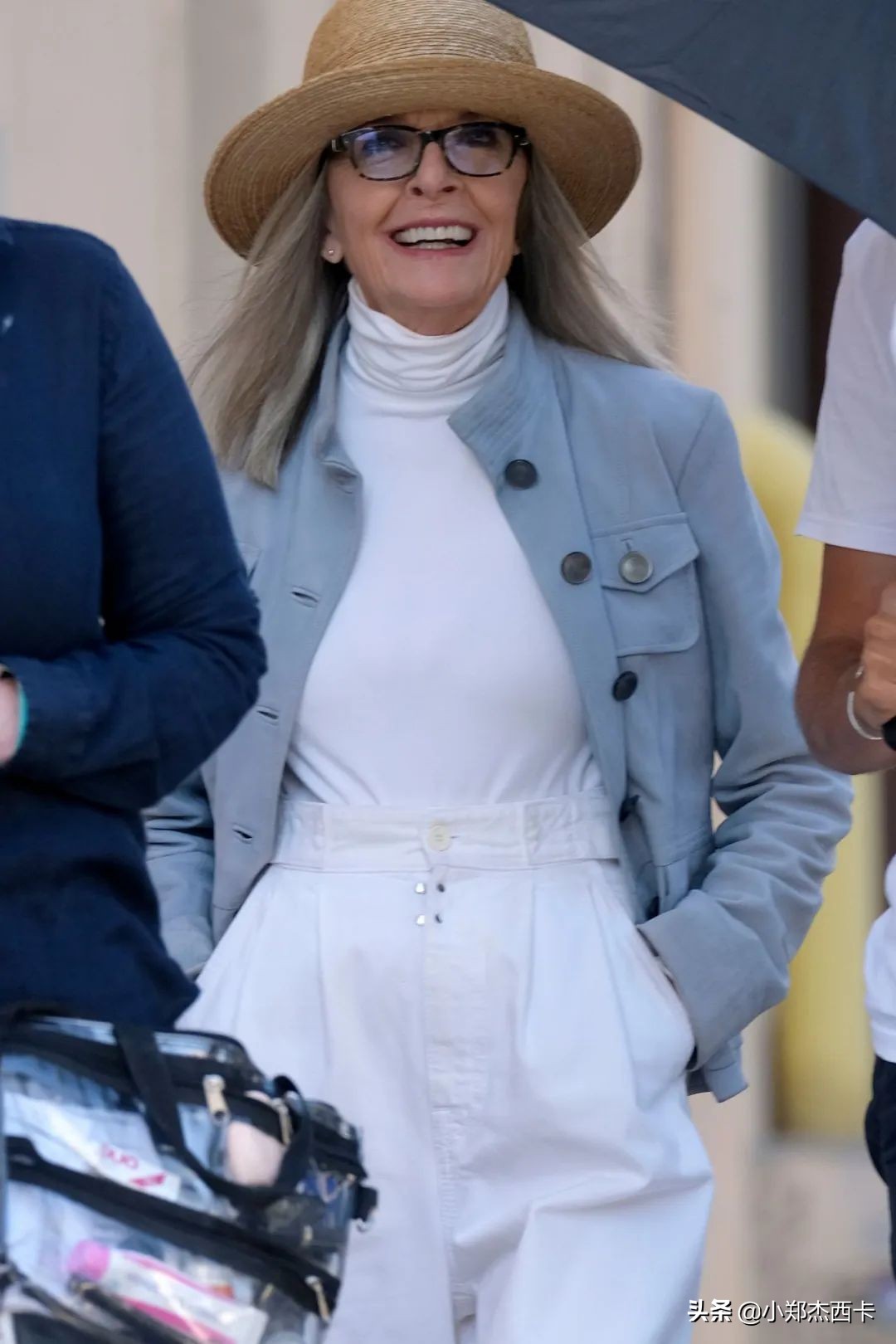 被毁容了还能翻盘？57岁的她才是真 • 传奇