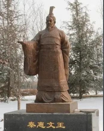 一个不过六百年历史的国家，却结束了中国历史上第一次纷乱