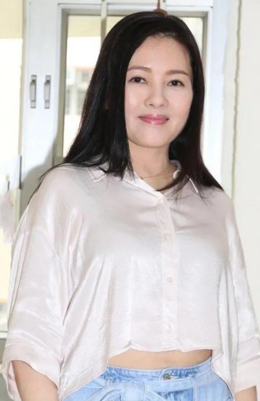 李丽珍：气质唯美，温婉迷人，魅力十足