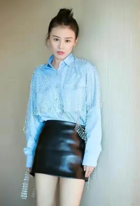 马思纯嫣然一笑