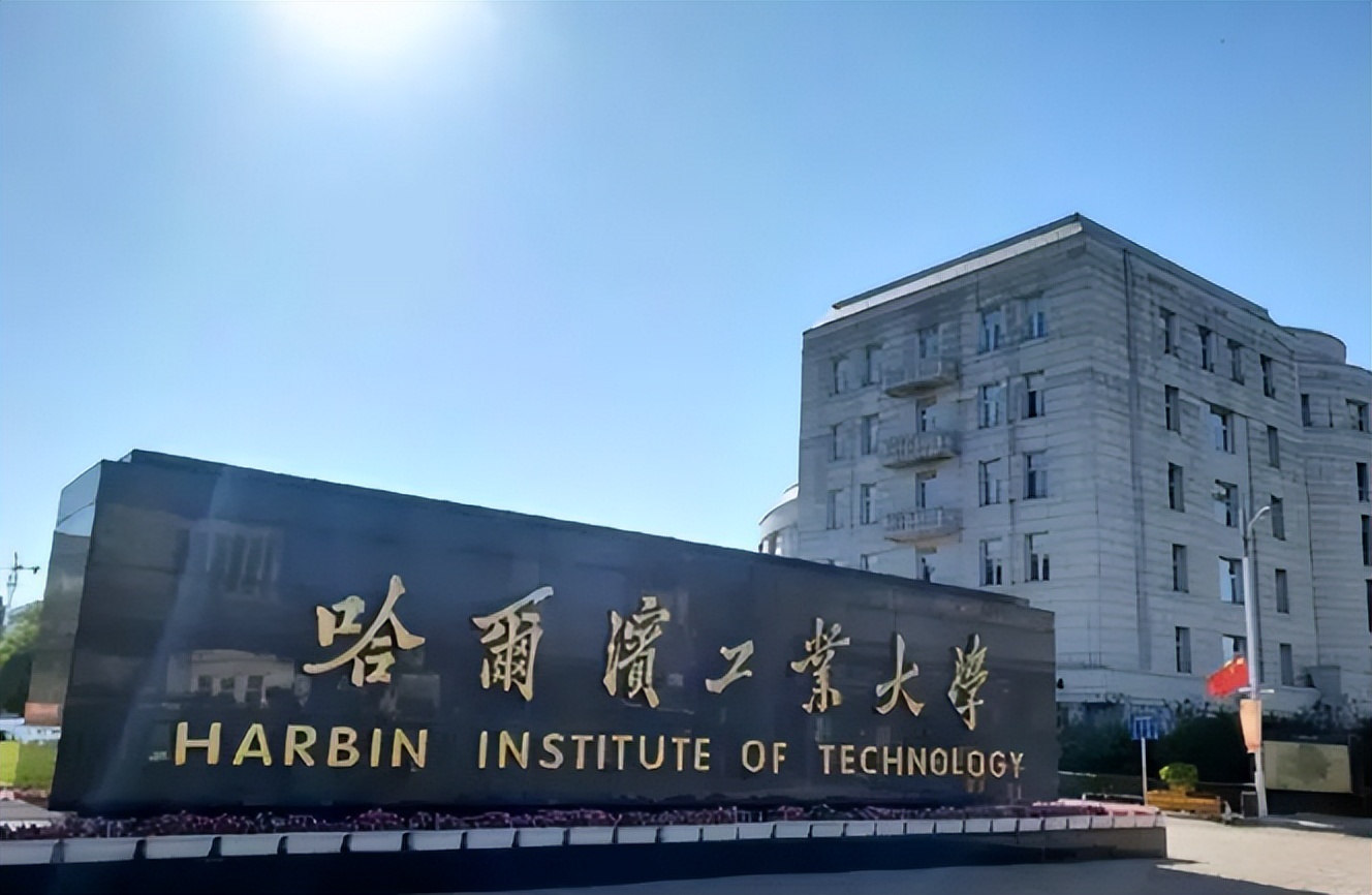 神十四发射成功，中国首位女航天员再次出征，留下4个字让人感慨