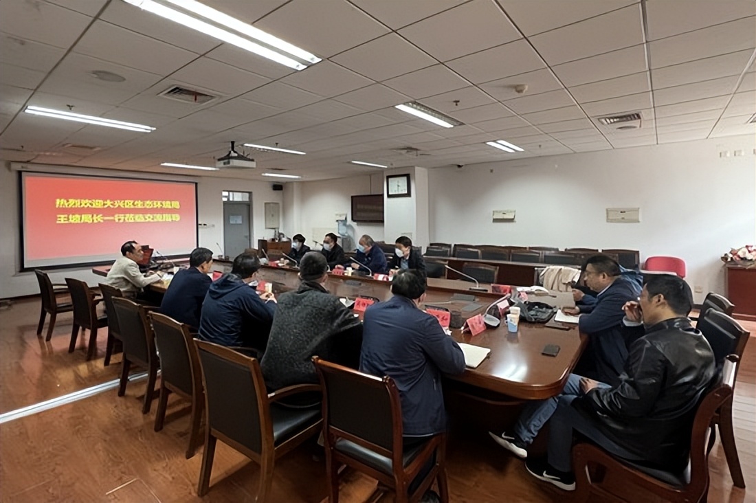 强！一天之内，多位董事长等密集到访，纷纷“牵手”这所大学！