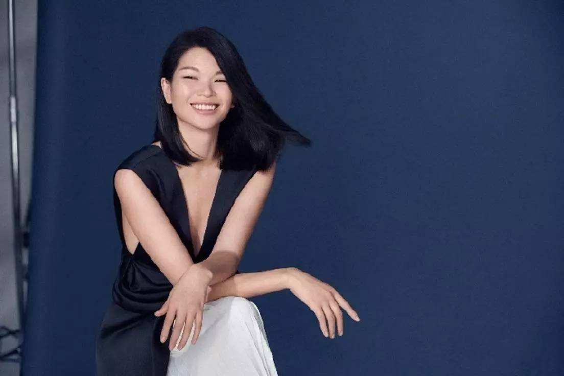 曾因身高自卑，被骂顶级丑模的吕燕，如今嫁法国豪门生混血宝宝