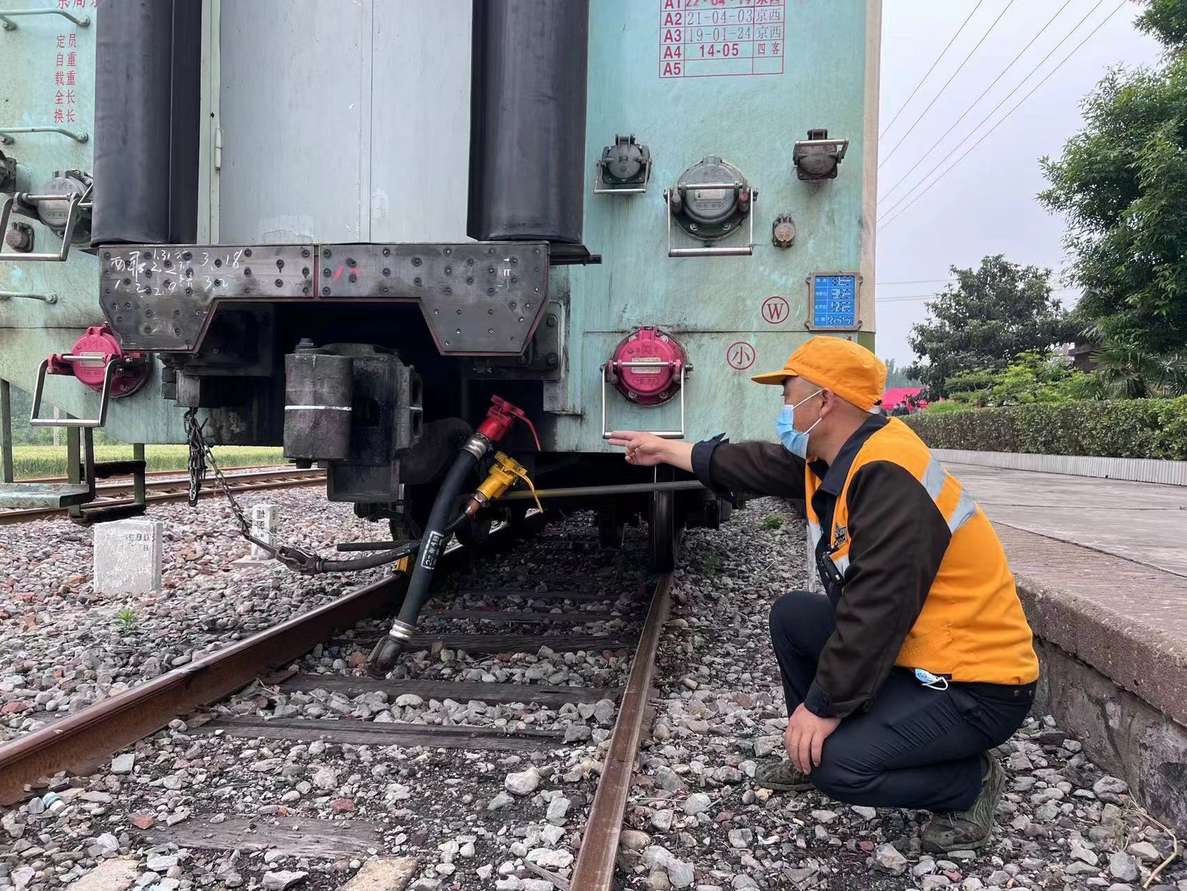 中铁焦作车务段：保障“健康快车”圆满完成巡诊任务