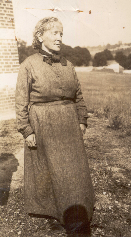 女清洁工的画作，曝光后震撼世人