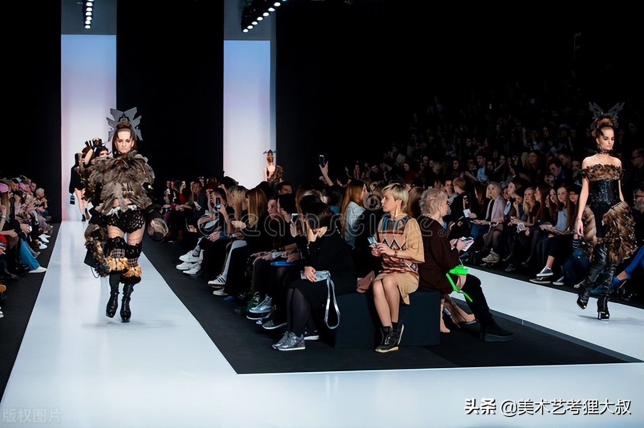 服装设计专业（家境一般）