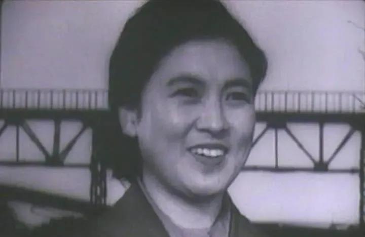 世界电影（0105）朝鲜电影《轧钢工人》（1972）剧照欣赏