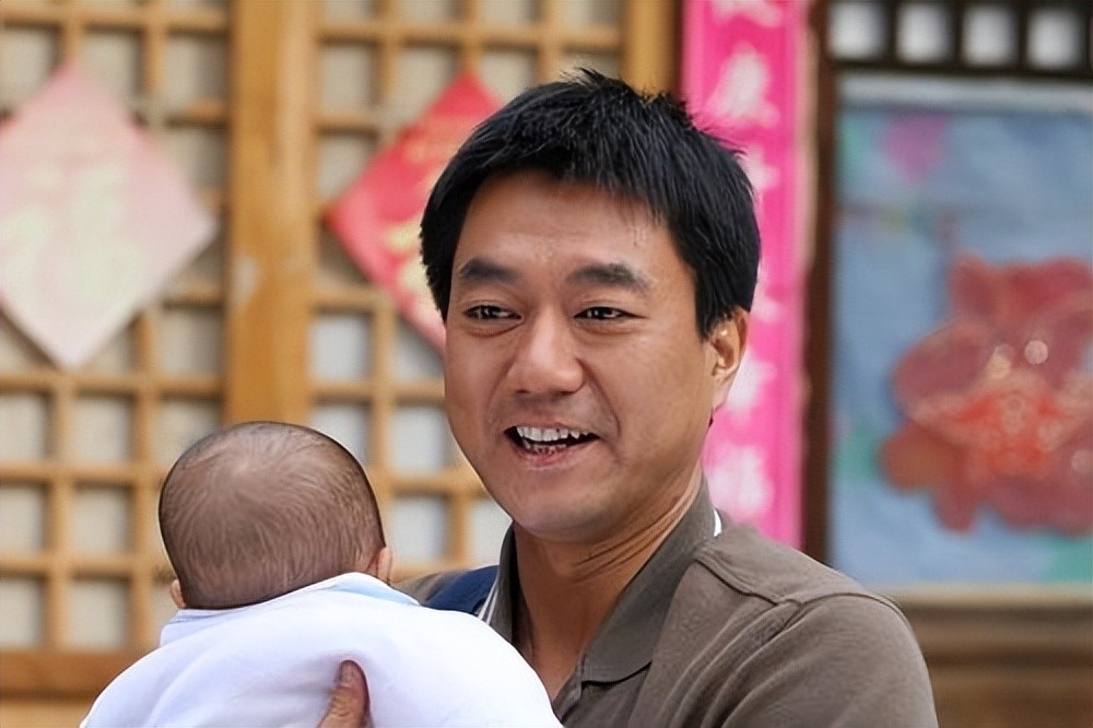 同样是演彭德怀，把董勇、宗利群、丁笑宜放在一起，差别就出来了