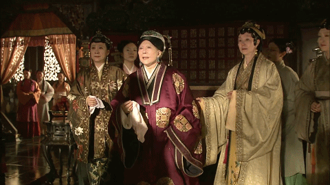 同样是演“林黛玉进贾府”，陈晓旭知书达礼，蒋梦婕宛若村姑进城