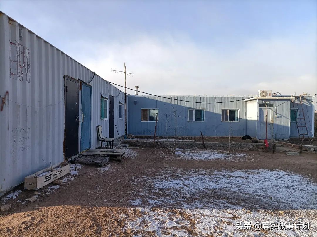 异国淘金自述：7名中国人穿过边境线，去蒙古挖矿，两年淘金梦碎