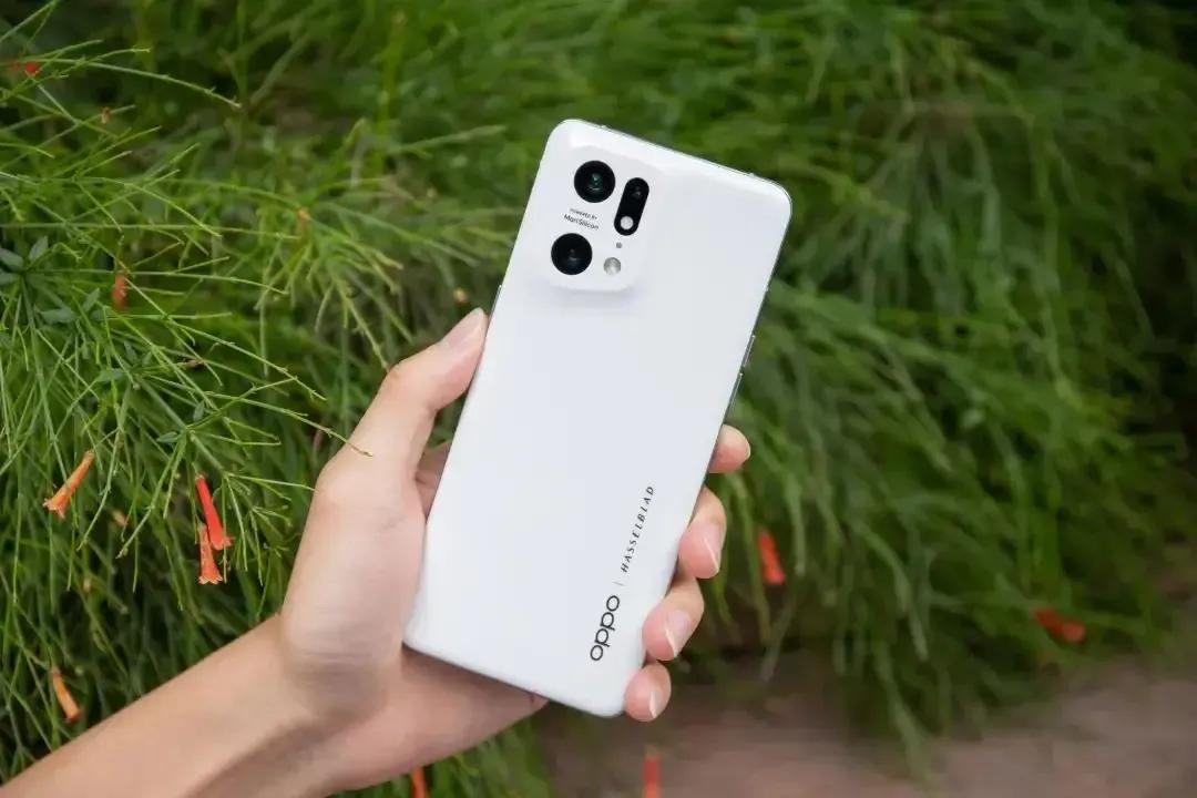 我们应该买国产手机还是外国手机？